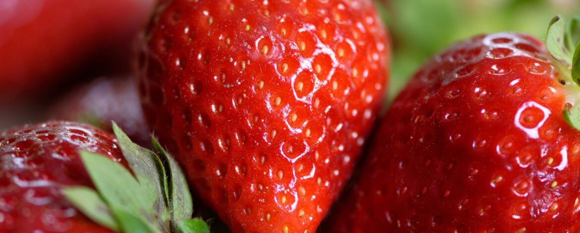 alexas_fotos-strawberries-4330211_1920